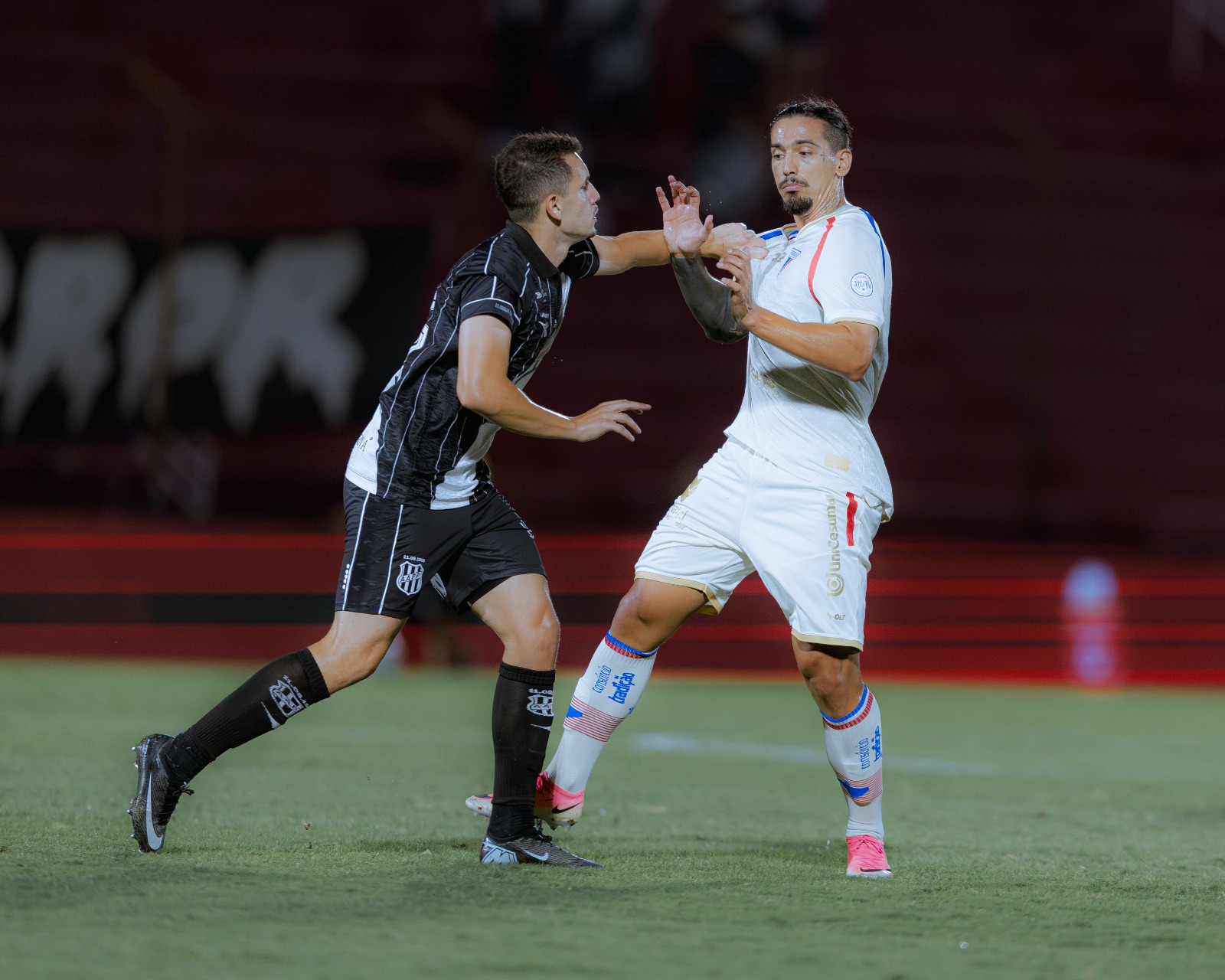 Ponte Preta 2×2 Fortaleza: Macaca ameaça invencibilidade do Leão, mas fica no empate em Indaiatuba
